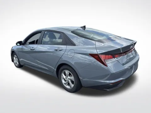 Another view of 2022 Hyundai Elantra SE for sale in Charlotte, NC at Dream Work Automotive