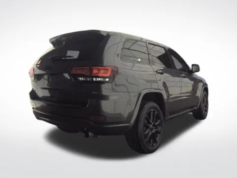 More photos of 2018 Jeep Grand Cherokee Altitude at Dream Work Automotive, NC