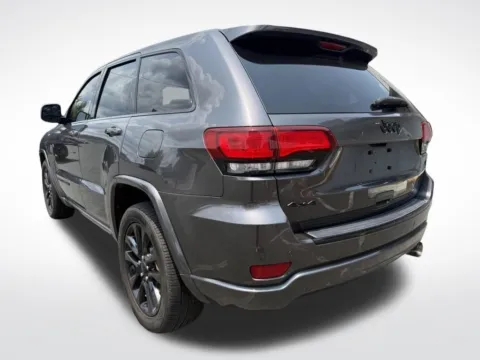 More photos of 2018 Jeep Grand Cherokee Altitude at Dream Work Automotive, NC