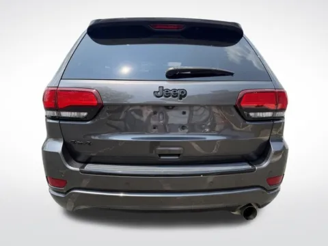 More photos of 2018 Jeep Grand Cherokee Altitude at Dream Work Automotive, NC