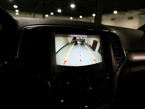 More photos of 2018 Jeep Grand Cherokee Altitude at Dream Work Automotive, NC