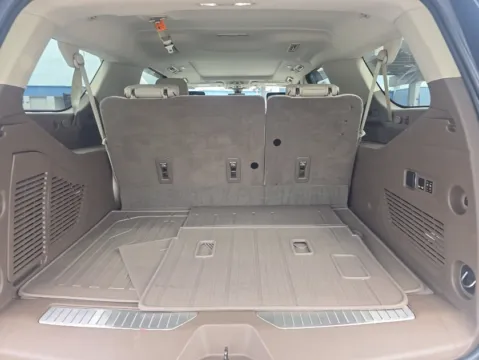 More photos of 2021 GMC Yukon XL Denali at Dream Work Automotive, NC