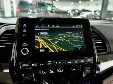 More photos of 2019 Honda Odyssey Elite at Dream Work Automotive, NC