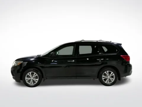 More photos of 2020 Nissan Pathfinder S at Dream Work Automotive, NC