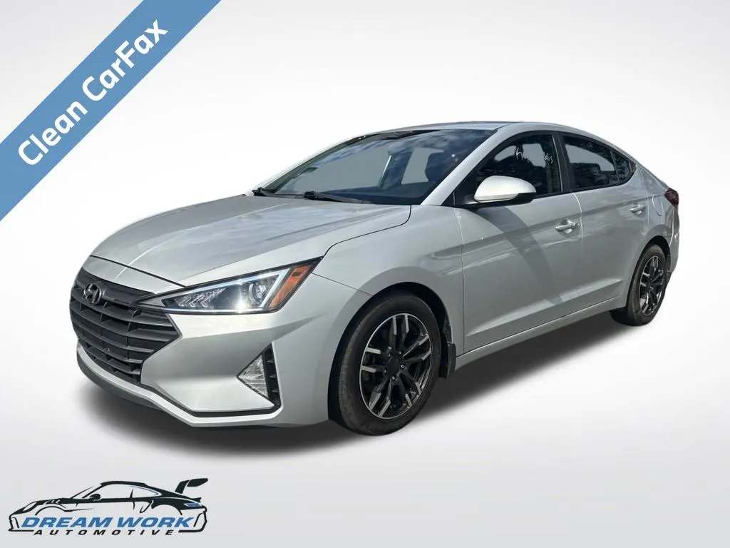 Silver 2019 Hyundai Elantra SE for sale in Charlotte, NC