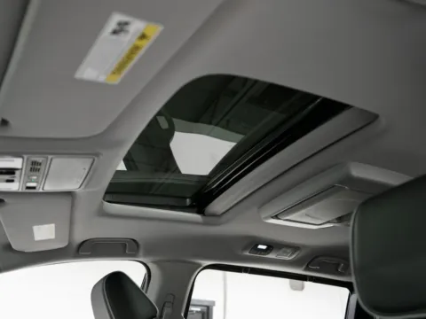 More photos of 2023 Honda Odyssey Elite at Dream Work Automotive, NC