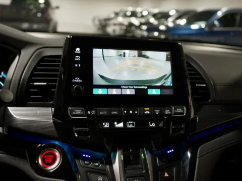 More photos of 2023 Honda Odyssey Elite at Dream Work Automotive, NC