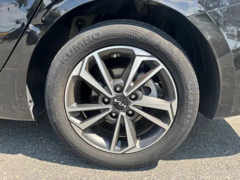 More photos of 2023 Kia Forte LXS at Dream Work Automotive, NC