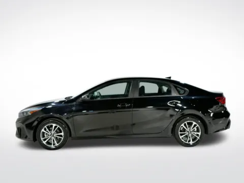 More photos of 2023 Kia Forte LXS at Dream Work Automotive, NC