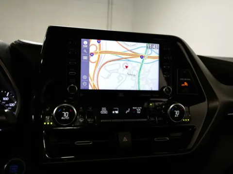 More photos of 2020 Toyota Highlander Limited at Dream Work Automotive, NC