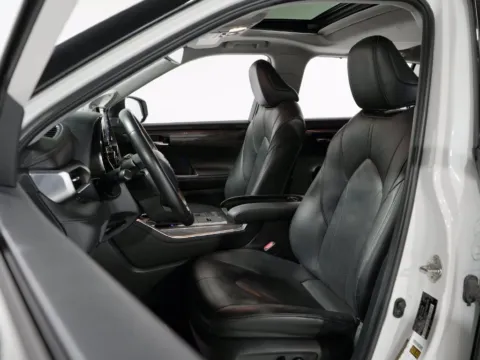 Another view of 2020 Toyota Highlander Limited for sale in Charlotte, NC at Dream Work Automotive