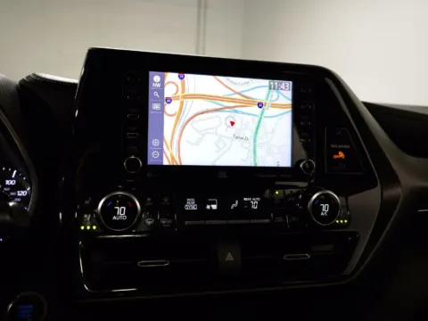More photos of 2020 Toyota Highlander Limited at Dream Work Automotive, NC