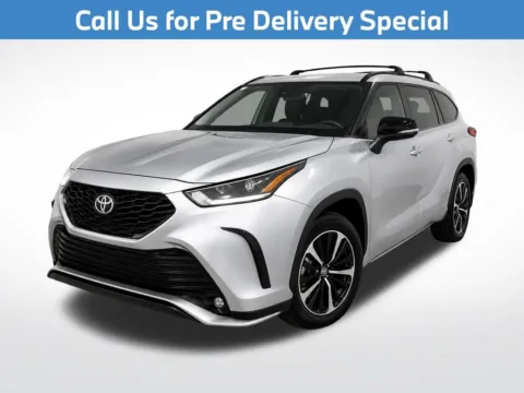 Silver 2021 Toyota Highlander XSE for sale in Charlotte, NC