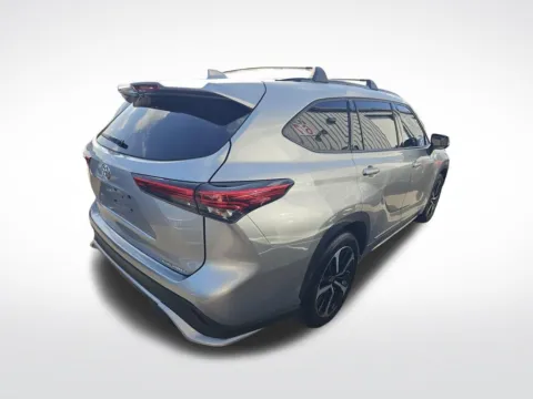 More photos of 2021 Toyota Highlander XSE at Dream Work Automotive, NC
