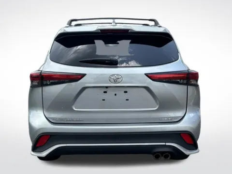 More photos of 2021 Toyota Highlander XSE at Dream Work Automotive, NC