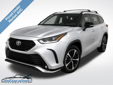 Silver 2021 Toyota Highlander XSE for sale in Charlotte, NC
