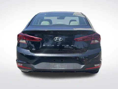 More photos of 2020 Hyundai Elantra SE at Dream Work Automotive, NC