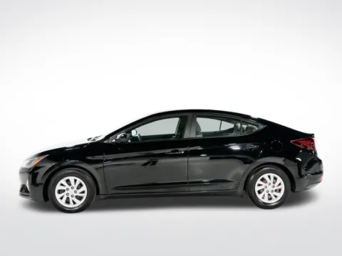 More photos of 2020 Hyundai Elantra SE at Dream Work Automotive, NC