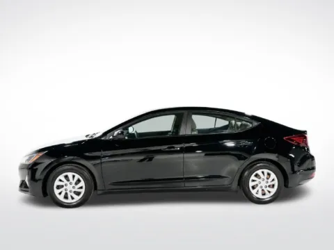 More photos of 2020 Hyundai Elantra SE at Dream Work Automotive, NC
