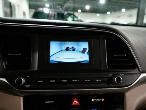 More photos of 2020 Hyundai Elantra SE at Dream Work Automotive, NC