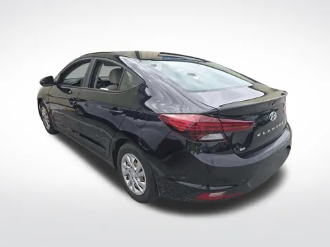 More photos of 2020 Hyundai Elantra SE at Dream Work Automotive, NC