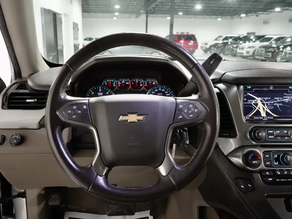 2019 Chevrolet Tahoe LT - Photo 16