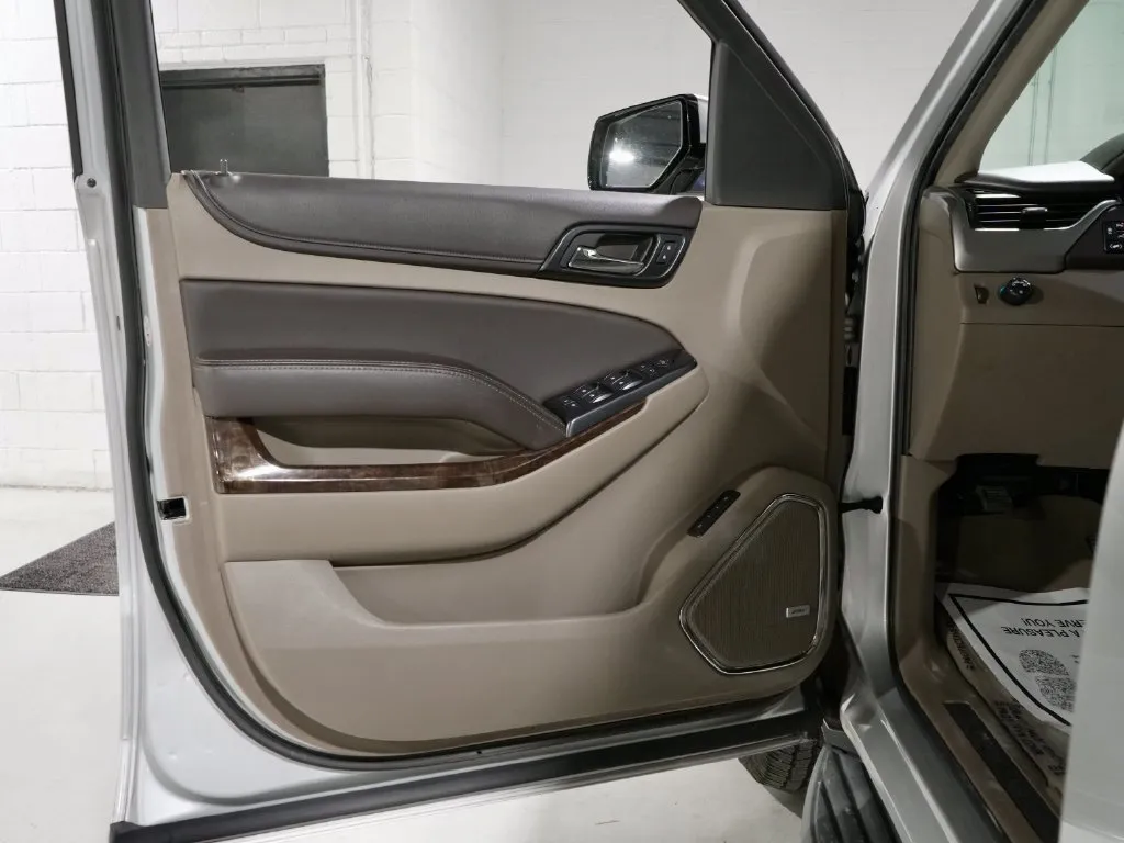 2019 Chevrolet Tahoe LT - Photo 13