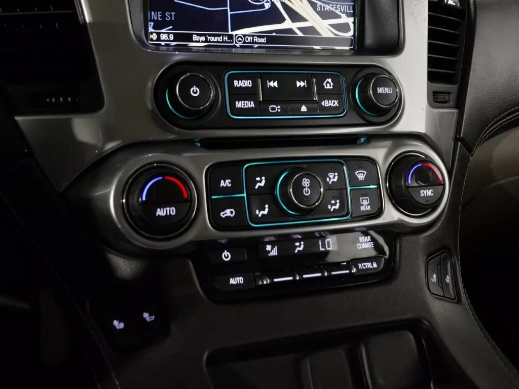 2019 Chevrolet Tahoe LT - Photo 20