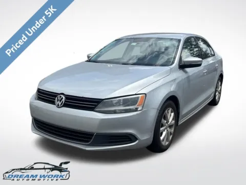 Silver 2014 Volkswagen Jetta 1.8T SE for sale in Charlotte, NC