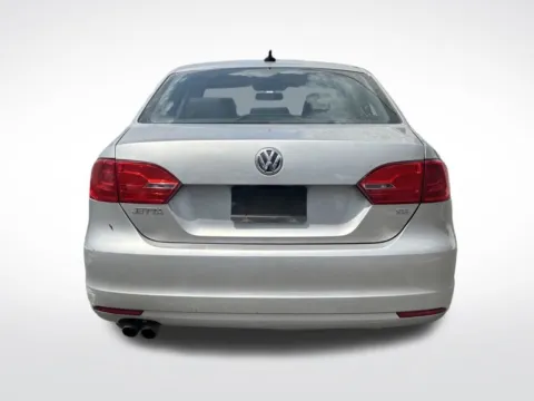 More photos of 2014 Volkswagen Jetta 1.8T SE at Dream Work Automotive, NC