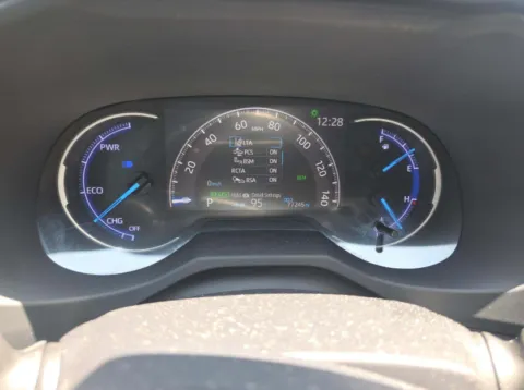 More photos of 2019 Toyota RAV4 Hybrid XSE at Dream Work Automotive, NC