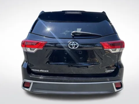 More photos of 2018 Toyota Highlander Limited at Dream Work Automotive, NC