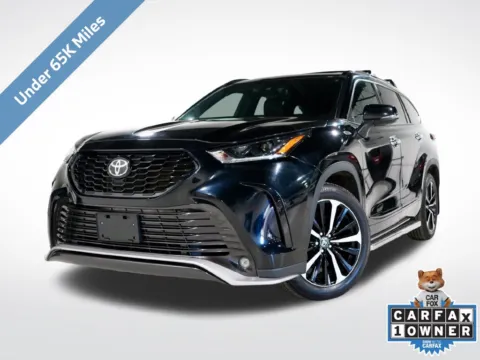 Black 2022 Toyota Highlander XSE for sale in Charlotte, NC