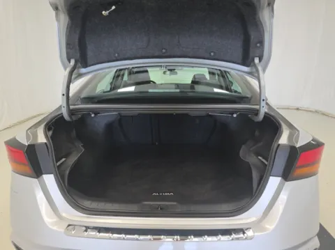 More photos of 2023 Nissan Altima 2.5 SV at Dream Work Automotive, NC