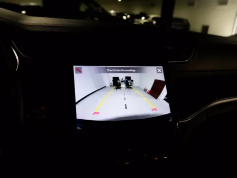 More photos of 2023 Jeep Grand Cherokee L Limited at Dream Work Automotive, NC