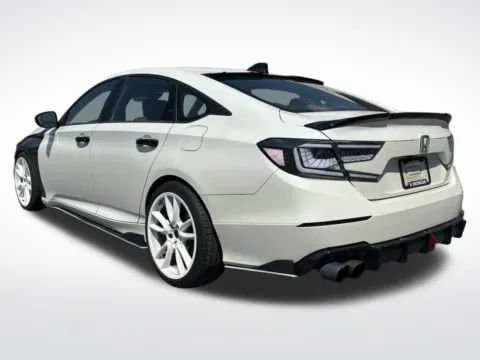 More photos of 2019 Honda Accord Sport at Dream Work Automotive, NC