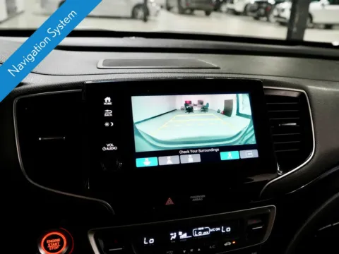 More photos of 2020 Honda Pilot Touring at Dream Work Automotive, NC