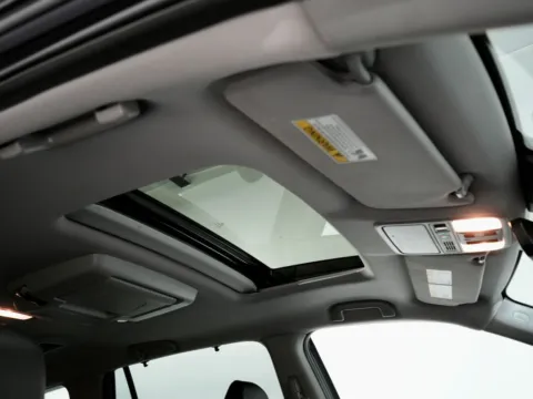 More photos of 2020 Honda Pilot Touring at Dream Work Automotive, NC