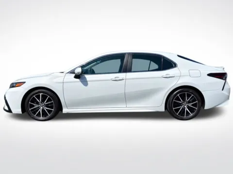 Another view of 2023 Toyota Camry Hybrid SE for sale in Charlotte, NC at Dream Work Automotive