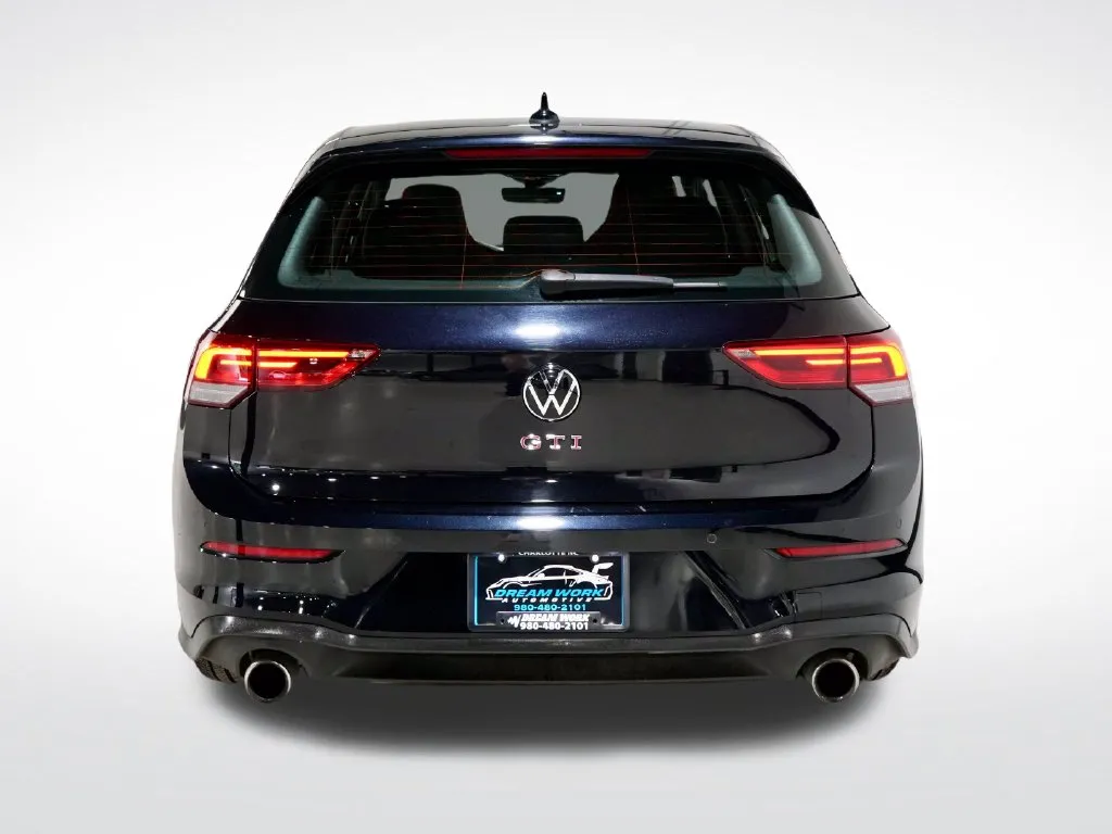 2022 Volkswagen Golf GTI SE - Photo 9