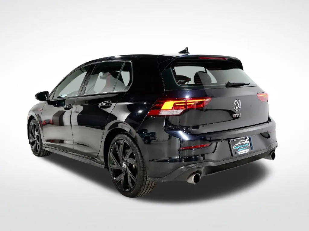 2022 Volkswagen Golf GTI SE - Photo 8