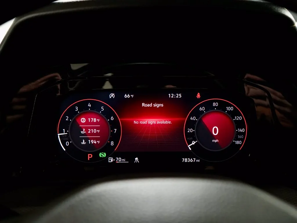2022 Volkswagen Golf GTI SE - Photo 16