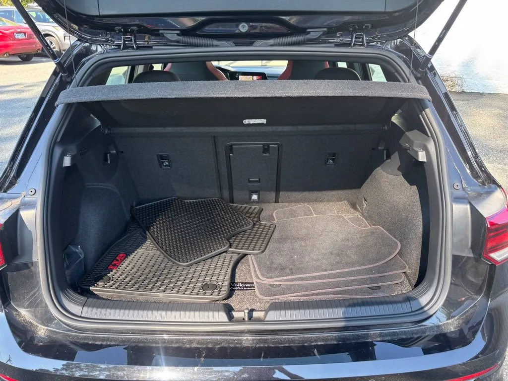 2022 Volkswagen Golf GTI SE - Photo 6