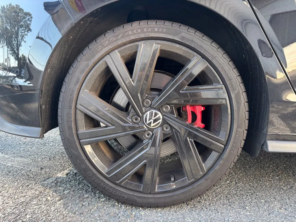 2022 Volkswagen Golf GTI SE - Photo 16
