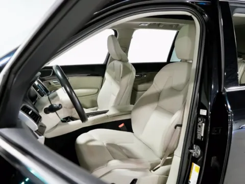 Another view of 2019 Volvo XC90 T6 Momentum for sale in Charlotte, NC at Dream Work Automotive
