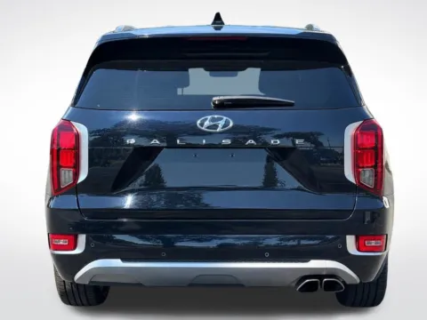 More photos of 2021 Hyundai Palisade Limited at Dream Work Automotive, NC