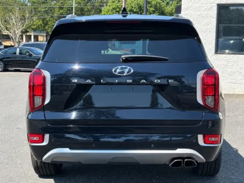 More photos of 2021 Hyundai Palisade Limited at Dream Work Automotive, NC
