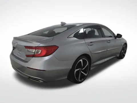 More photos of 2018 Honda Accord Sport at Dream Work Automotive, NC