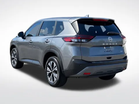 More photos of 2022 Nissan Rogue SV at Dream Work Automotive, NC
