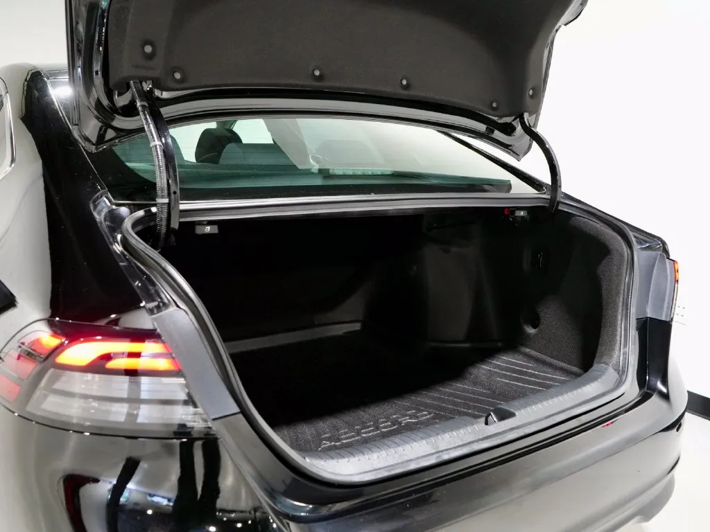 2023 Honda Accord EX - Photo 9